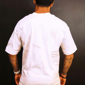 Camiseta Over Branca com Bolso