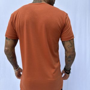 Camiseta Tijolo Assinada